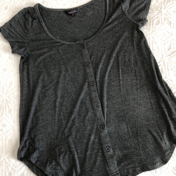 Gray button shirt - Picture 2 of 3